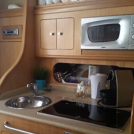 Holiday home Bateau Village Naturiste Le Sun Jr 1